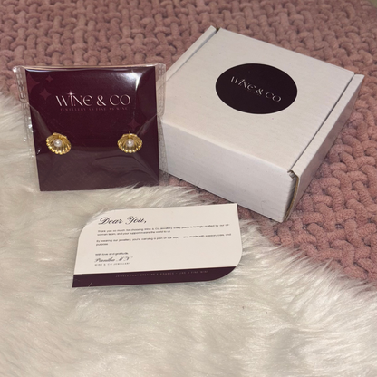 Oyster Moon Pearl Earrings | 18K Gold Plated