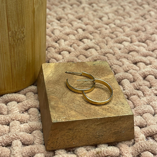 Fluted Petal Hoops